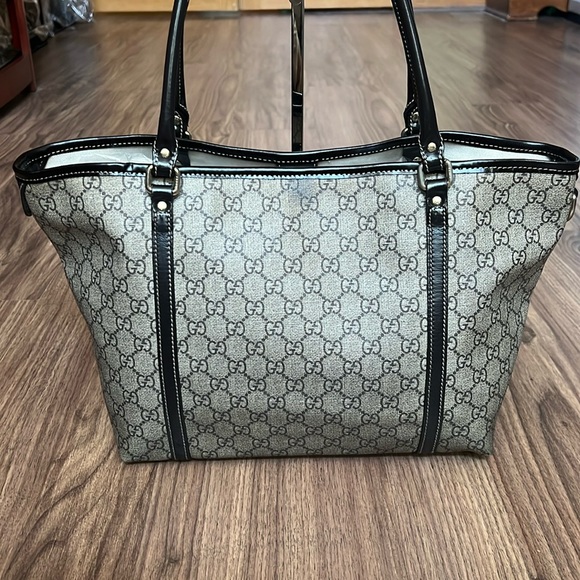 A170 - ๐ฏ % authentic Gucci shoulder bag - Picture 4 of 16